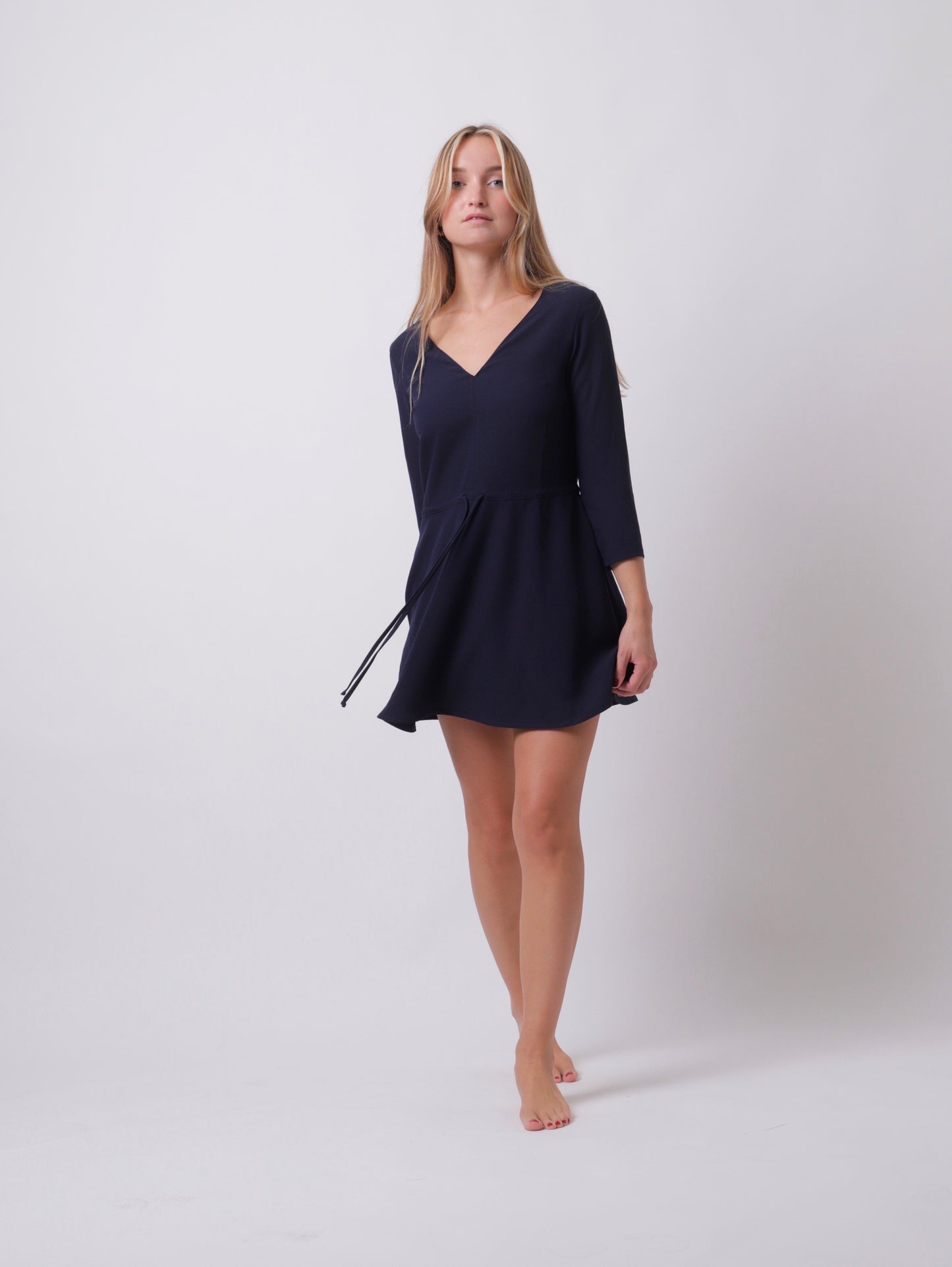 NAVY BLUE