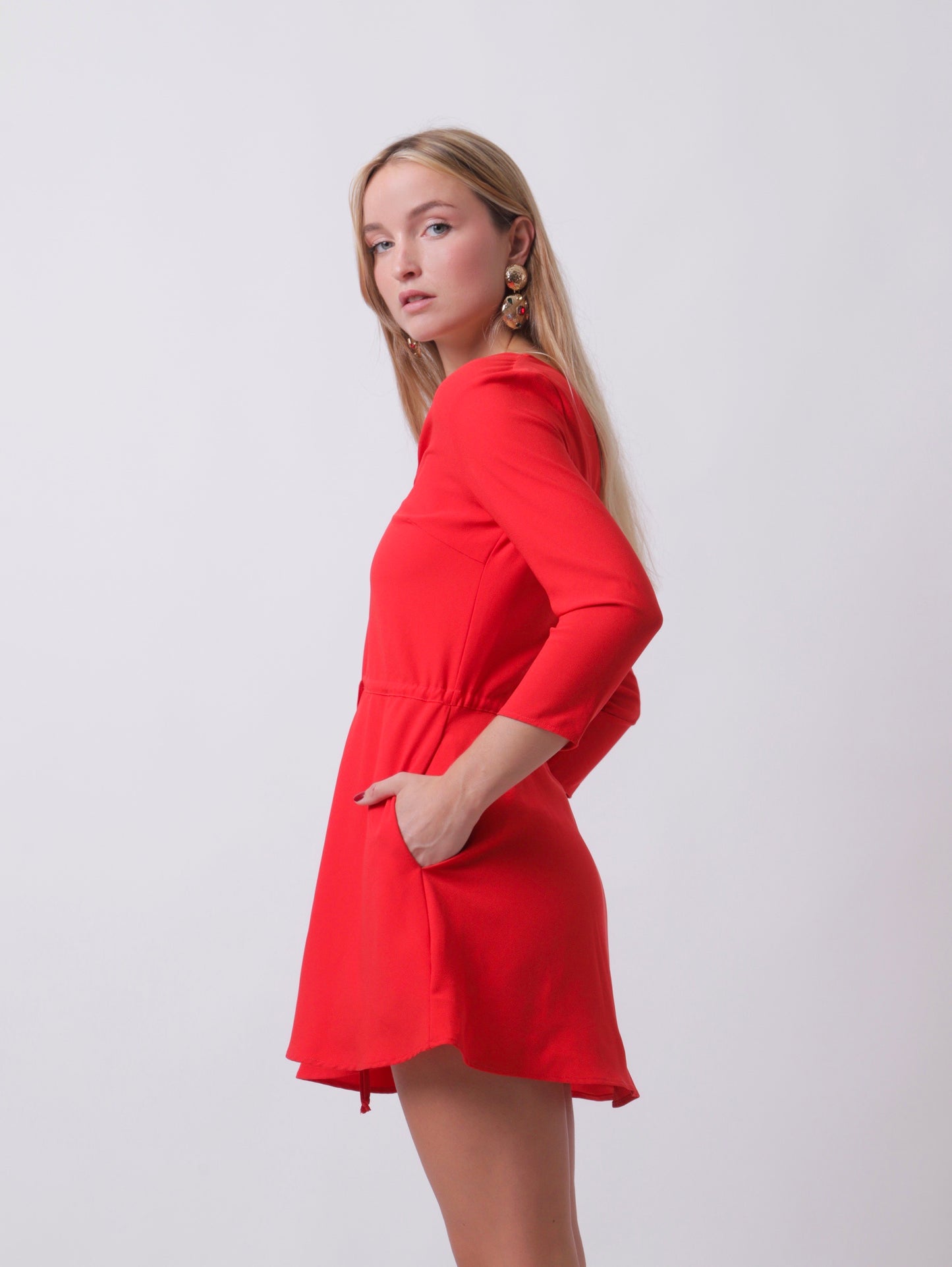 HOT RED