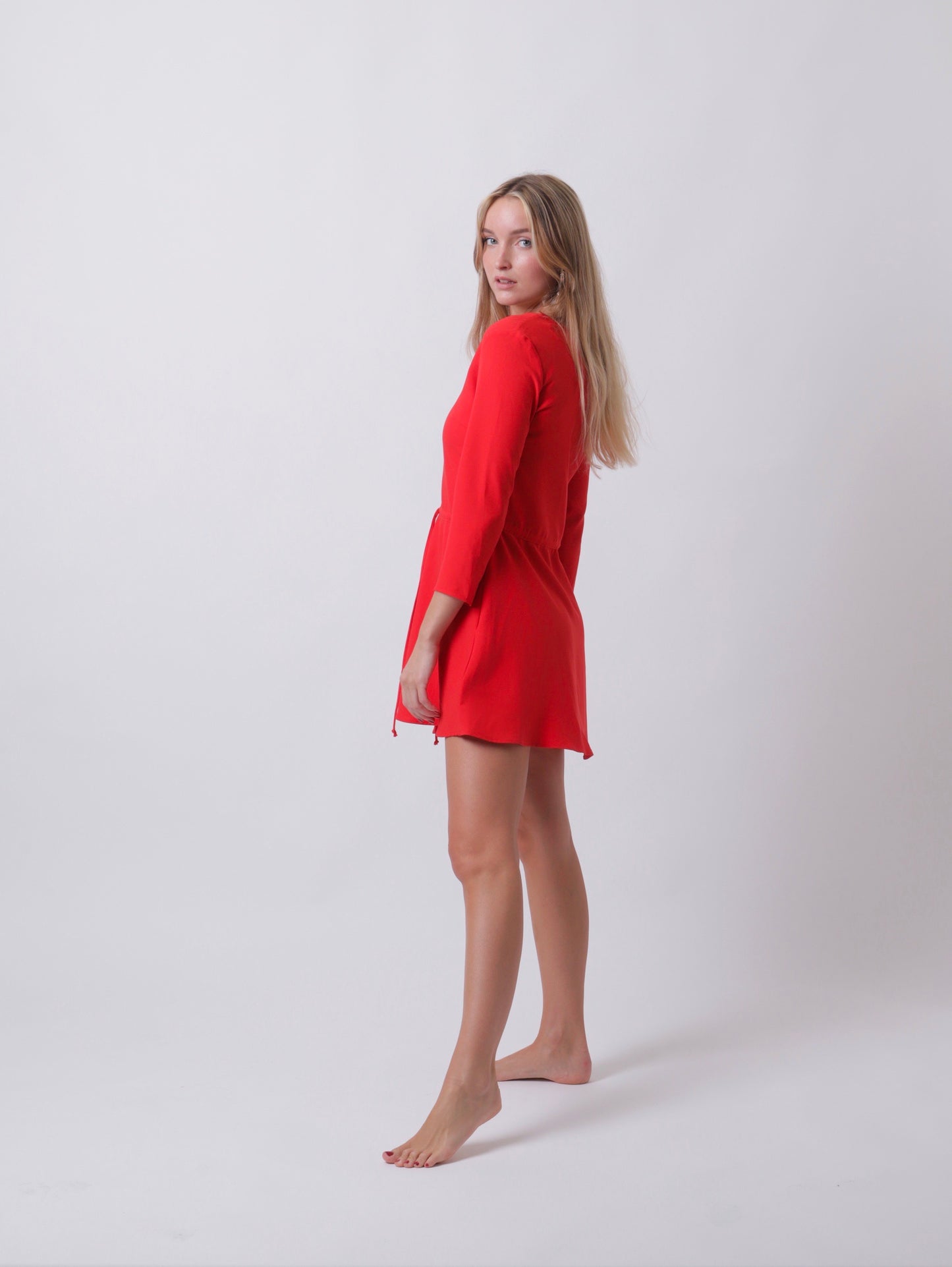 HOT RED