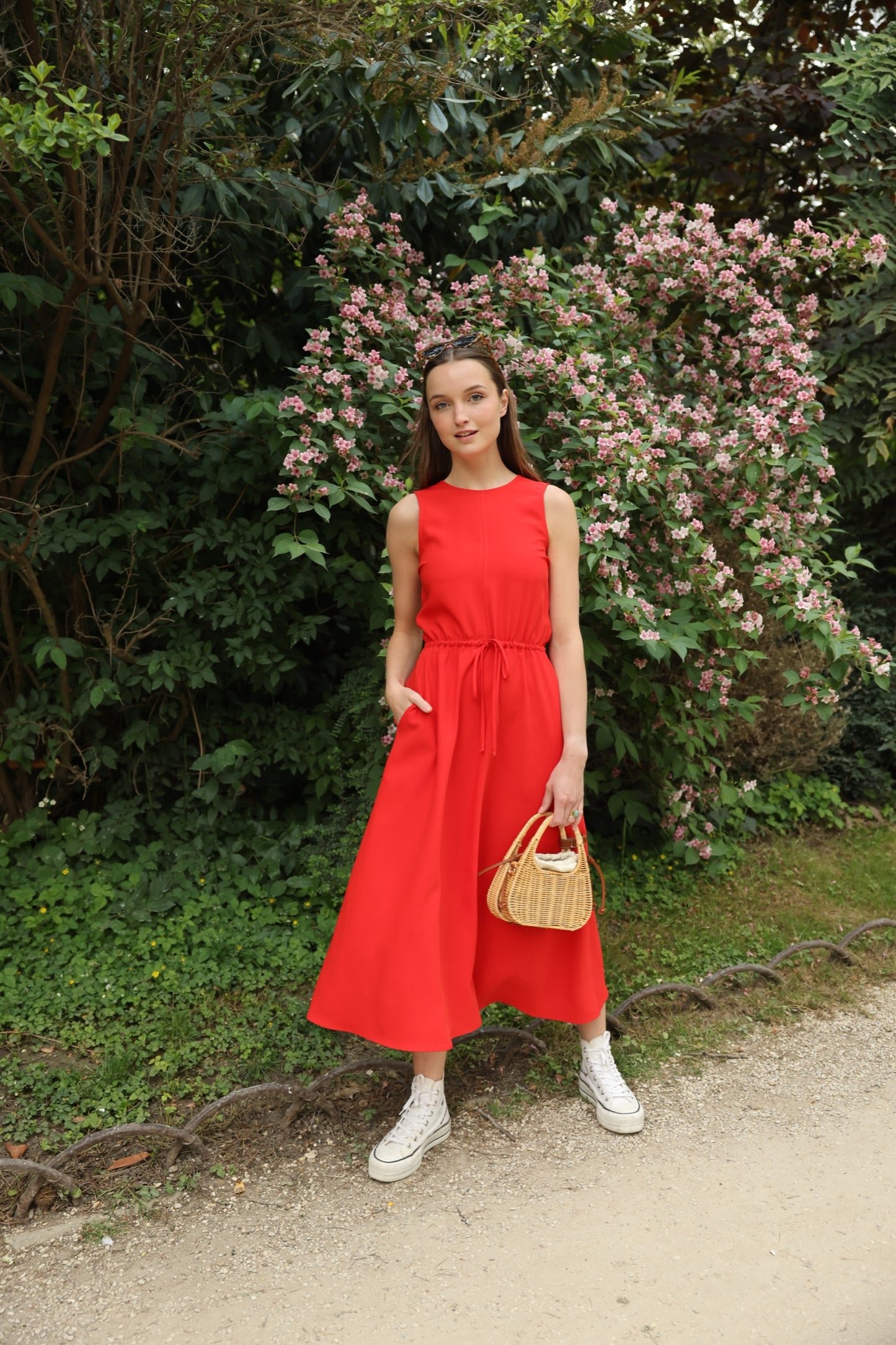 HOT RED